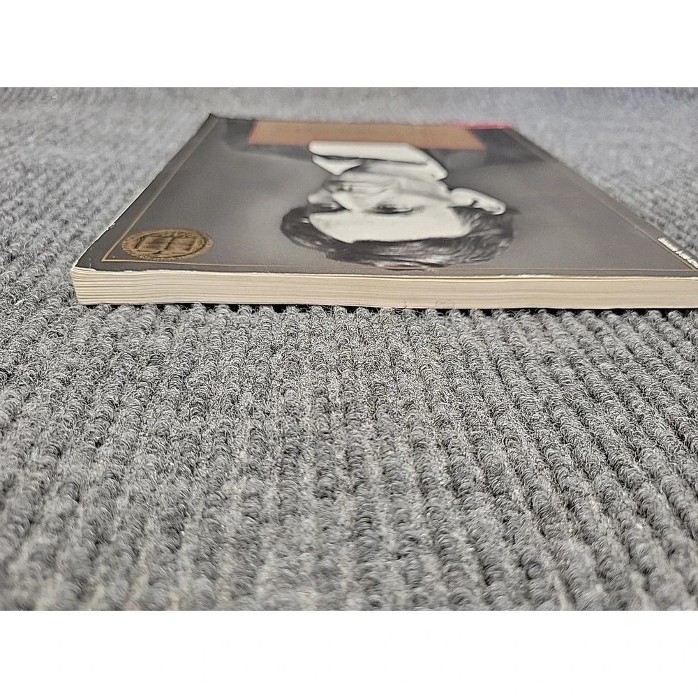 LINCOLN by Russell‎ Freedman, Newbery Award 1988, 1st Edition 3rd Printing, HCDJ